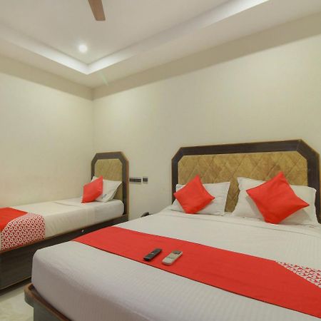 Oyo 15948 Hotel Srees Tiruchirappalli Esterno foto