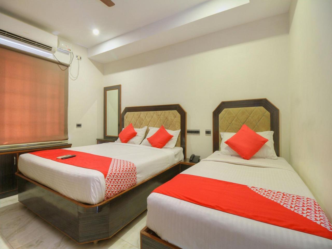 Oyo 15948 Hotel Srees Tiruchirappalli Esterno foto